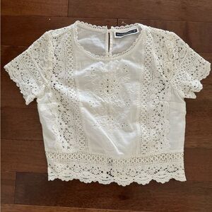Abercrombie lace crop top size xs